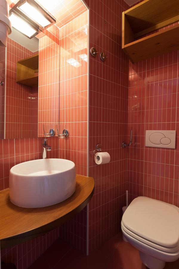 Julija&Robert'S Riverview Apartments And Rooms Любляна Екстериор снимка